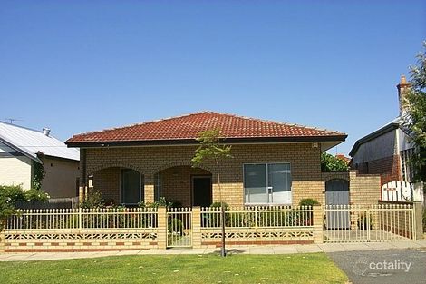 32 Commonwealth Ave, North Perth, WA 6006