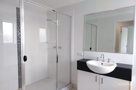 Property photo of 6 Trinity Parade Blacks Beach QLD 4740