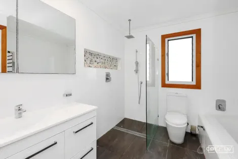 Property photo of 183 Matthew Flinders Drive Lammermoor QLD 4703