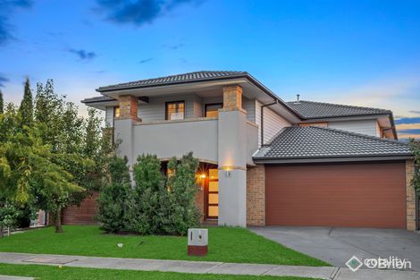 3 Reina Ct, Clyde North, VIC 3978