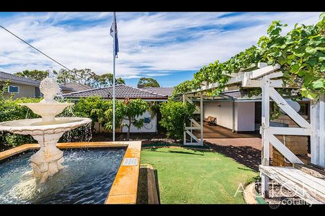 Property photo of 28 Hackbridge Way Bayswater WA 6053