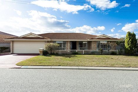 2 East Rd, Shoalwater, WA 6169