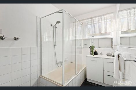 Property photo of 2/39 Aintree Road Glen Iris VIC 3146