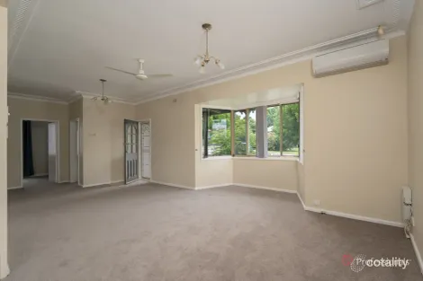Property photo of 62 Jeffrey Street Armidale NSW 2350