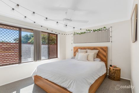 Property photo of 1/2 Andrew Avenue Pottsville NSW 2489