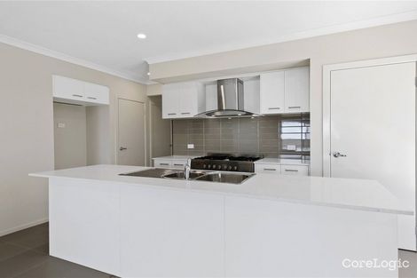 Property photo of 25 Cressy Street Werribee VIC 3030