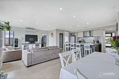 Property photo of 24 Petrel Crescent Mountain Creek QLD 4557