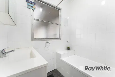 Property photo of 5 Camellia Court Doveton VIC 3177
