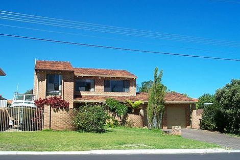 10 Holmesfield Cres, Carine, WA 6020