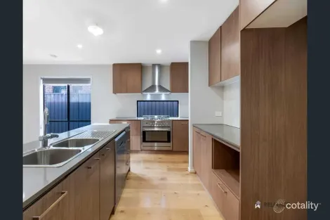 Property photo of 5 Pinnibar Way Weir Views VIC 3338