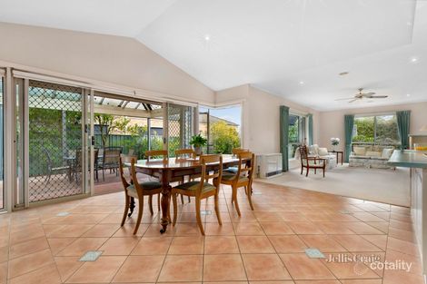 Property photo of 21 St Swindons Avenue Lake Gardens VIC 3355