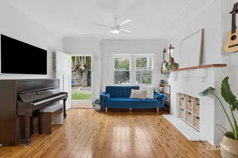 Property photo of 30-30A Willandra Road Beacon Hill NSW 2100