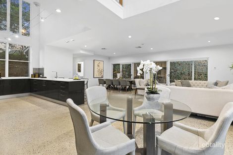 Property photo of 12 Esmonde Place Coorparoo QLD 4151