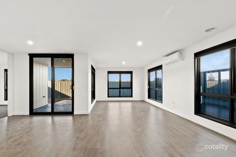 Property photo of 24 Studd Road Pakenham VIC 3810