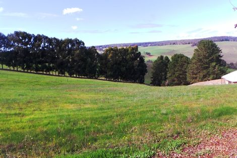 Property photo of 7 Maple View Kangaroo Gully WA 6255