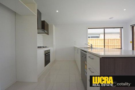 Property photo of 11 Marathon Way Narre Warren South VIC 3805