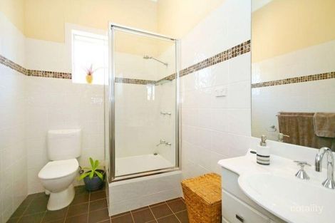 24 Crown St, West Tamworth, NSW 2340