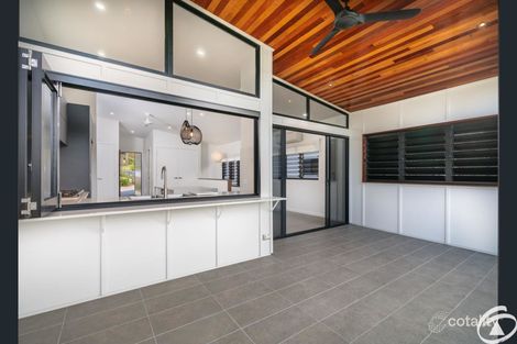 Property photo of 6 Diamond Close Stratford QLD 4870