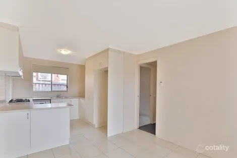 Property photo of 2 Weebill Way Pakenham VIC 3810