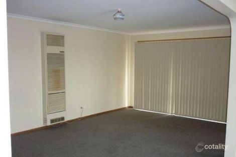 Property photo of 1/15 Southwell Close Endeavour Hills VIC 3802