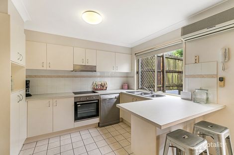 Property photo of 25/10 Chapman Place Oxley QLD 4075