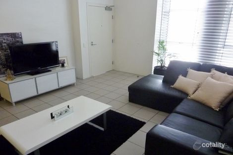 Property photo of 2/38 Skyring Terrace Teneriffe QLD 4005