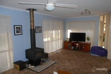 Property photo of 3 Red Jacket Lane Eaglehawk North VIC 3556