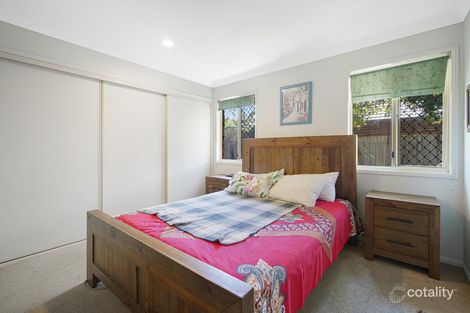 Property photo of 33 Leonardo Circuit Coombabah QLD 4216