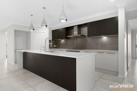 Property photo of 5 Henshaw Street Googong NSW 2620