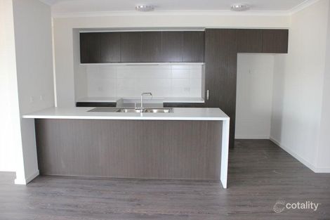 Property photo of 35 Valley Park Boulevard Westmeadows VIC 3049