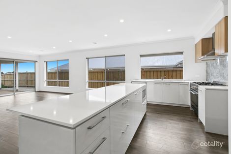 Property photo of 42 Lucknow Drive Beveridge VIC 3753
