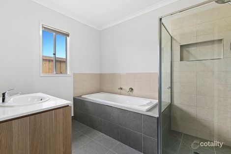 Property photo of 42 Lucknow Drive Beveridge VIC 3753