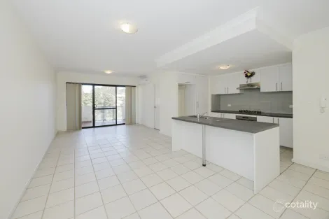 Property photo of 3/5 Eastleigh Loop Currambine WA 6028