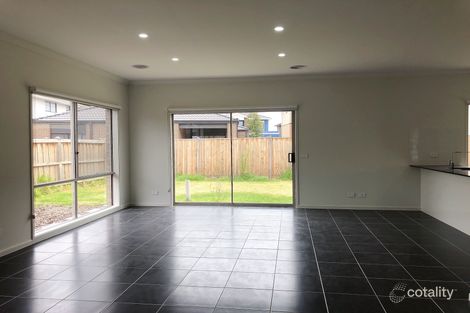Property photo of 5 Creston Street Point Cook VIC 3030
