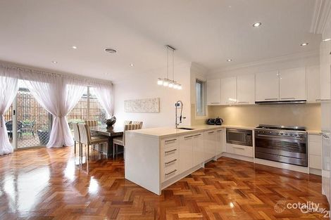 Property photo of 11 Hodgson Grove Bentleigh East VIC 3165