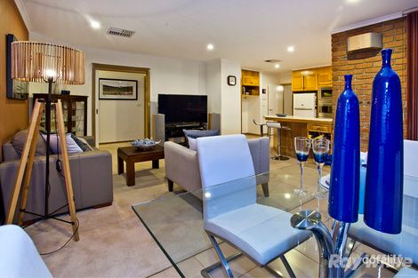 Property photo of 1 Caldwell Close Endeavour Hills VIC 3802