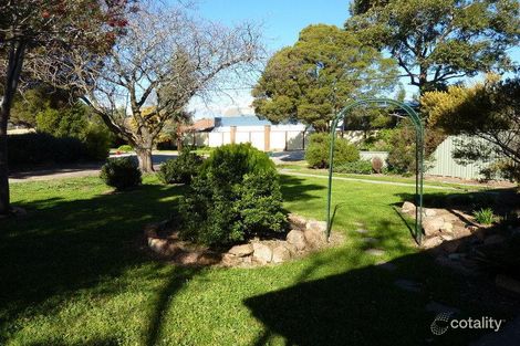 Property photo of 14 Dunlop Place Benalla VIC 3672