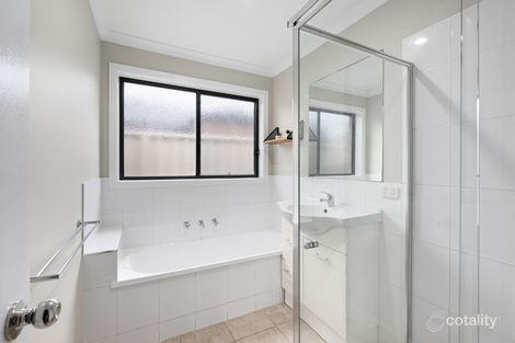 Property photo of 11 Bugden Street Wodonga VIC 3690