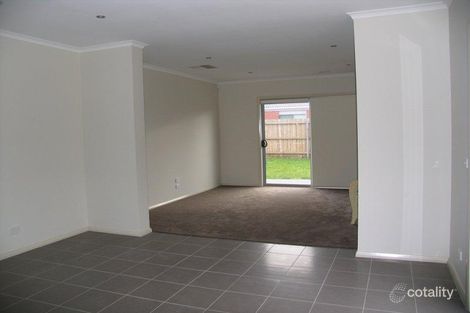 Property photo of 10 Wakefields Drive Brookfield VIC 3338