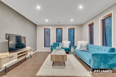 Property photo of 28 Niland Crescent Point Cook VIC 3030