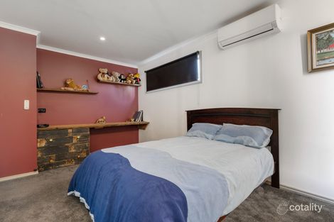 Property photo of 44 Wattle Bird Way Langwarrin VIC 3910