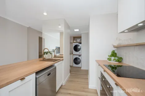 Property photo of 6/27 Gilbert Crescent Castle Hill QLD 4810