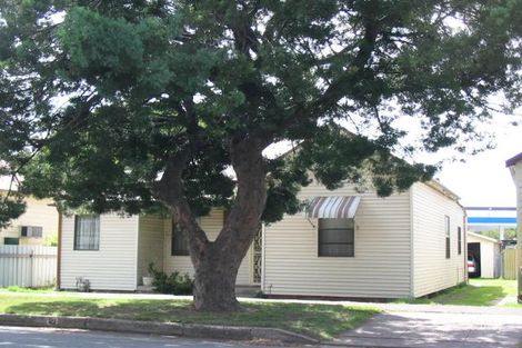 43 Kitchener Pde, Mayfield East, NSW 2304