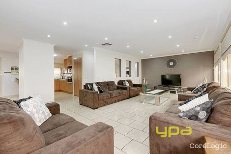 Property photo of 17 Hemsworth Court Roxburgh Park VIC 3064