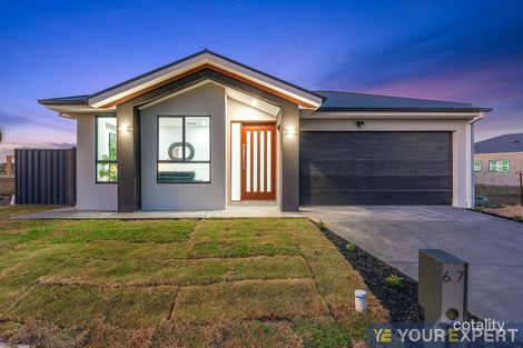 67 Borthwick Pde, Clyde North, VIC 3978