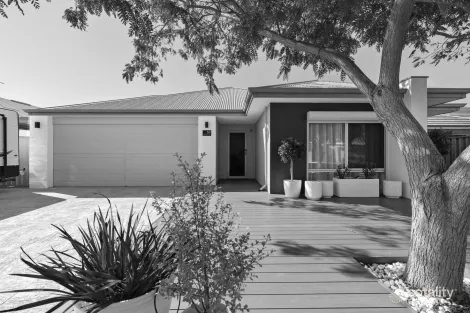 Property photo of 50 Skylark Loop Erskine WA 6210