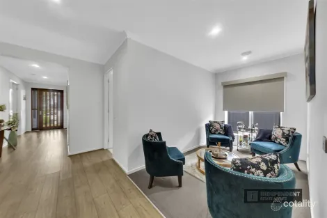 Property photo of 66 Wimbledon Boulevard Strathtulloh VIC 3338
