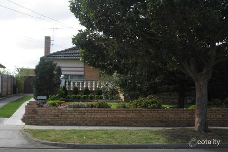 34 Summerhill Rd, Reservoir, VIC 3073