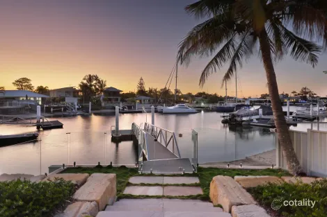 Property photo of 114 Point Cartwright Drive Buddina QLD 4575