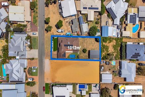 Property photo of 14 Wicklow Road Halls Head WA 6210